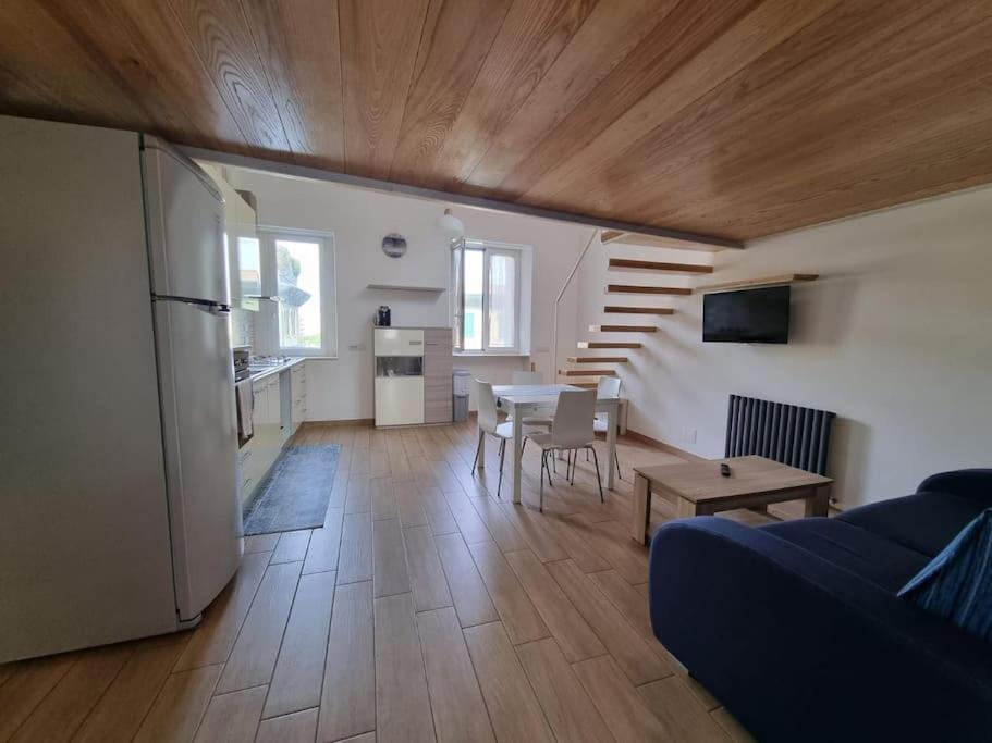 Raggio Di Sole Apartment Naples Luaran gambar