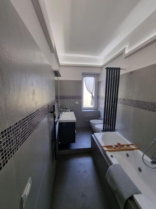 Raggio Di Sole Apartment Naples Luaran gambar