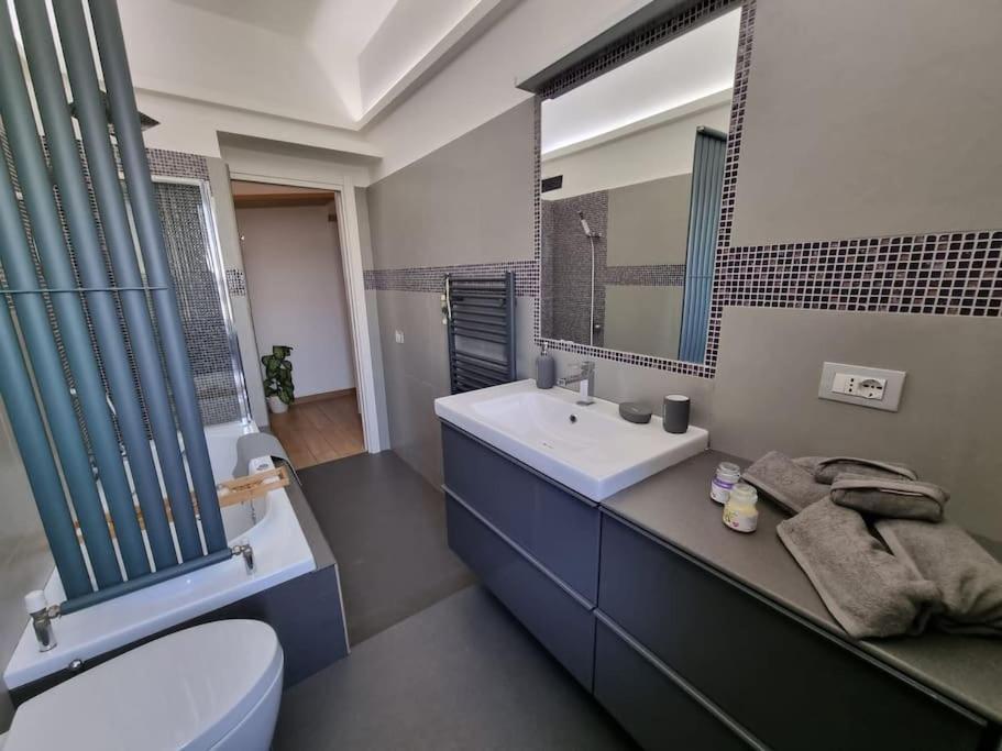 Raggio Di Sole Apartment Naples Luaran gambar