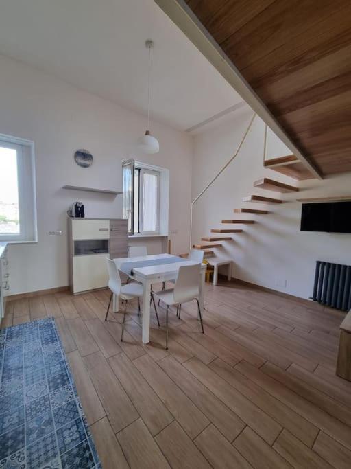 Raggio Di Sole Apartment Naples Luaran gambar