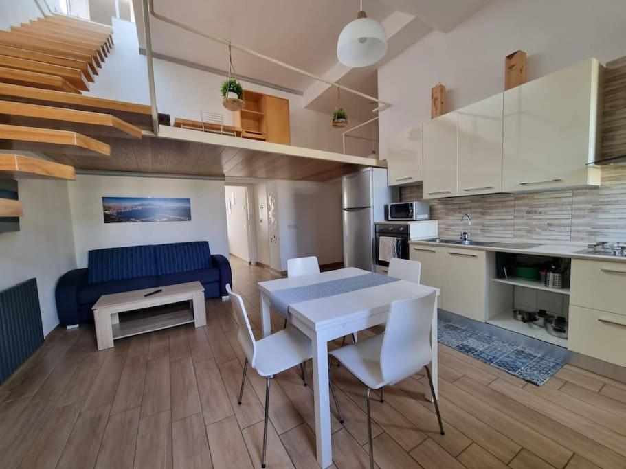 Raggio Di Sole Apartment Naples Luaran gambar