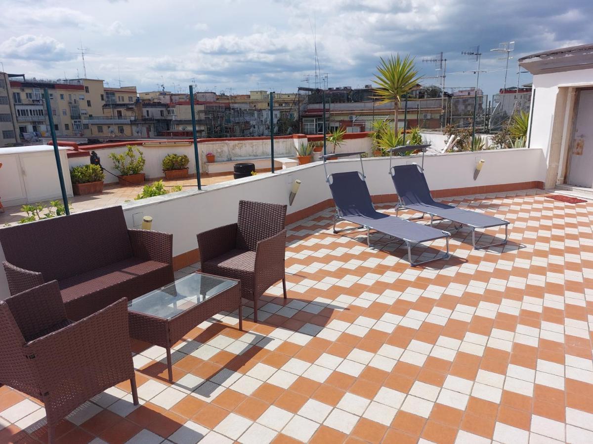 Raggio Di Sole Apartment Naples Luaran gambar